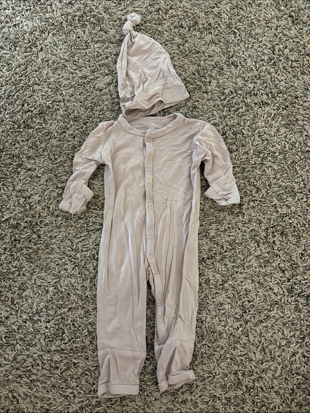 Kyte Baby Romper with Knotted Hat